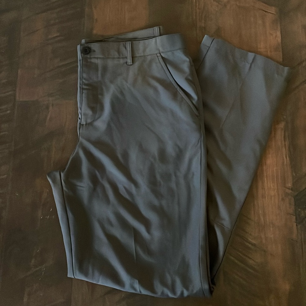 Men’s IZOD golf pants slim fit 36/34 dark grey